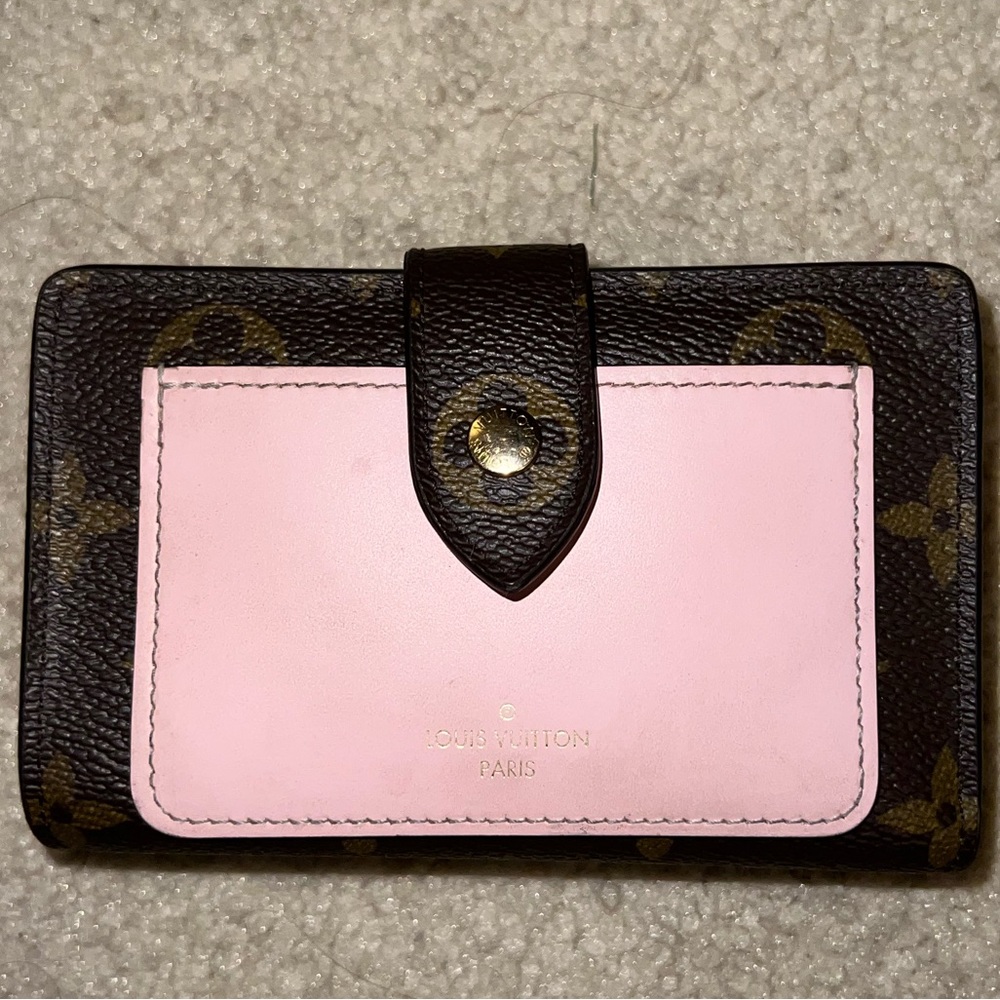 Louis Vuitton Lou Wallet Rose Ballerine Monogram